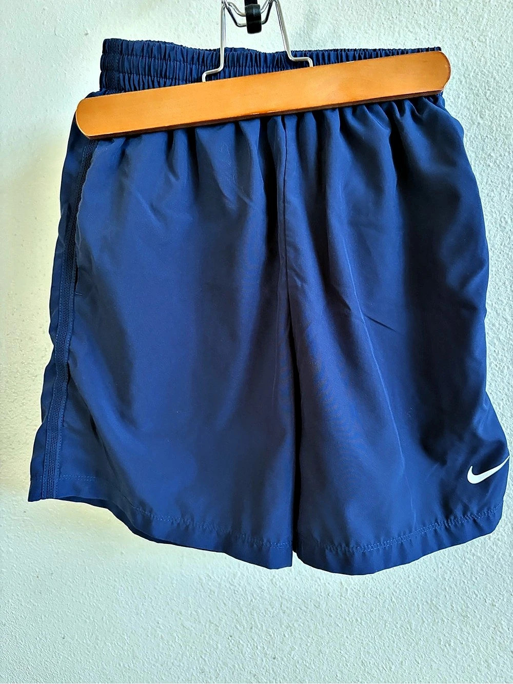 Nike Dri-FIT Athletic Shorts in Blue Size Medium. Lightweight. Youth
